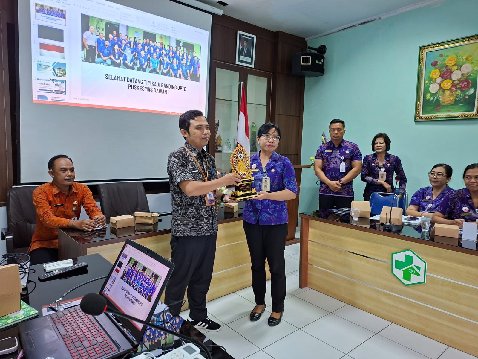 Kaji Banding Puskesmas Dawan I ke Puskesmas Nusa Penida I: Perkuat Sinergi Layanan Kesehatan